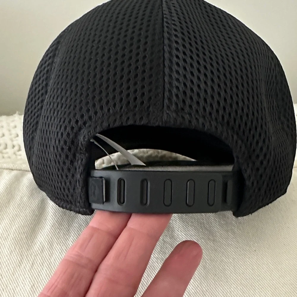Lululemon Black Trucker Hat s/m - Picture 4 of 6